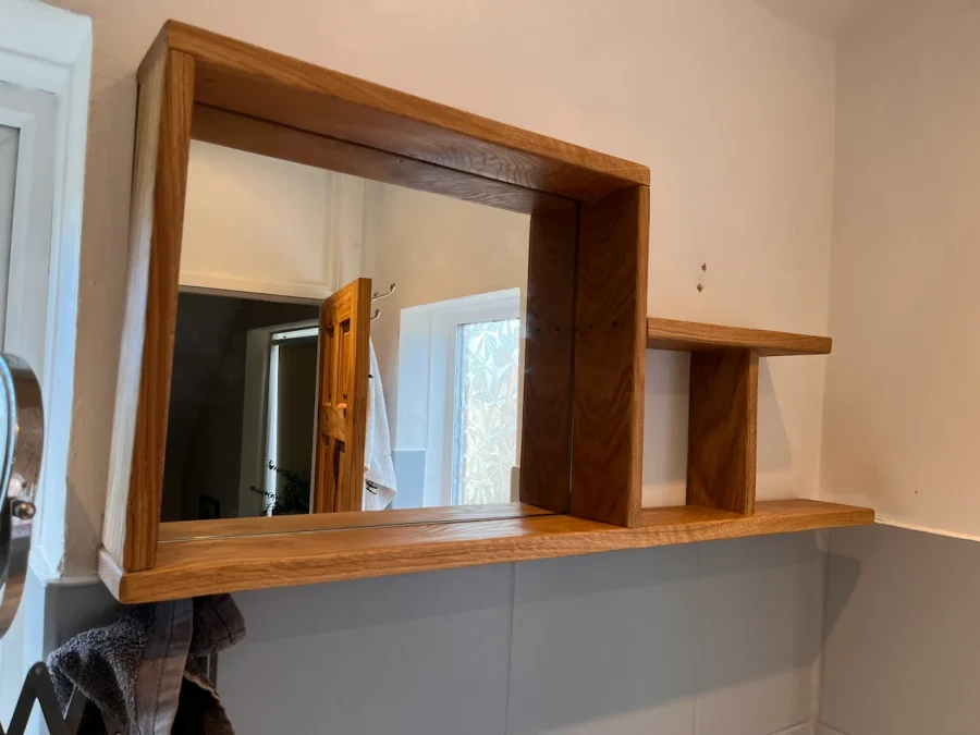 Bathroom cabinet